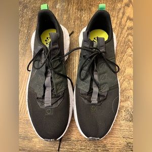 Nike running shoes, men’s size 13